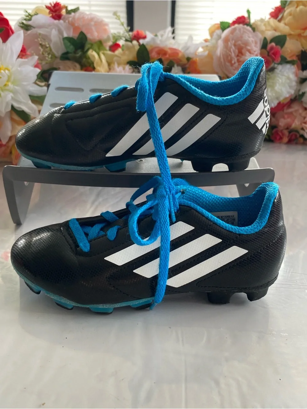 adidas Conquisto FG Jr B25593 Black White Blue Youth Soccer Cleats 13.5K